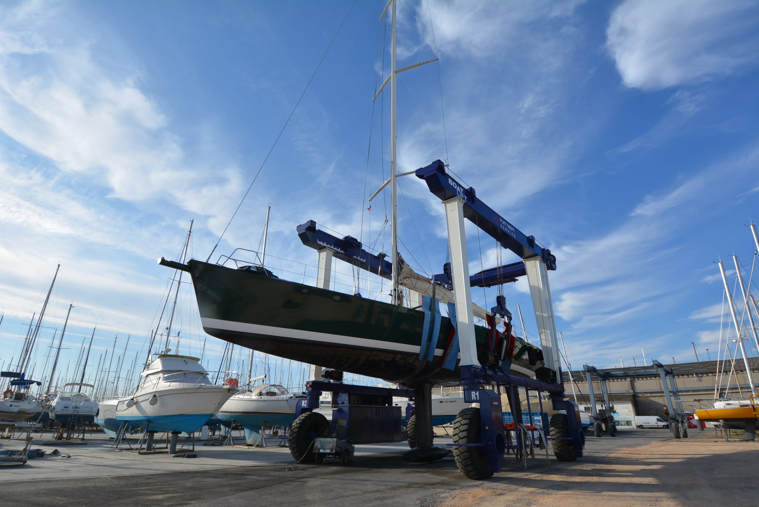 For boating pros Pour les pro du nautisme