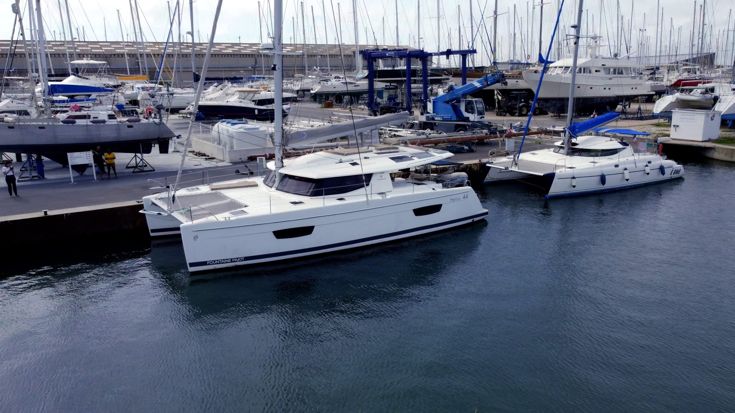 Hellia 44 1.00 00 12 11.still001 hellia 44 1.00 00 12 11.still001